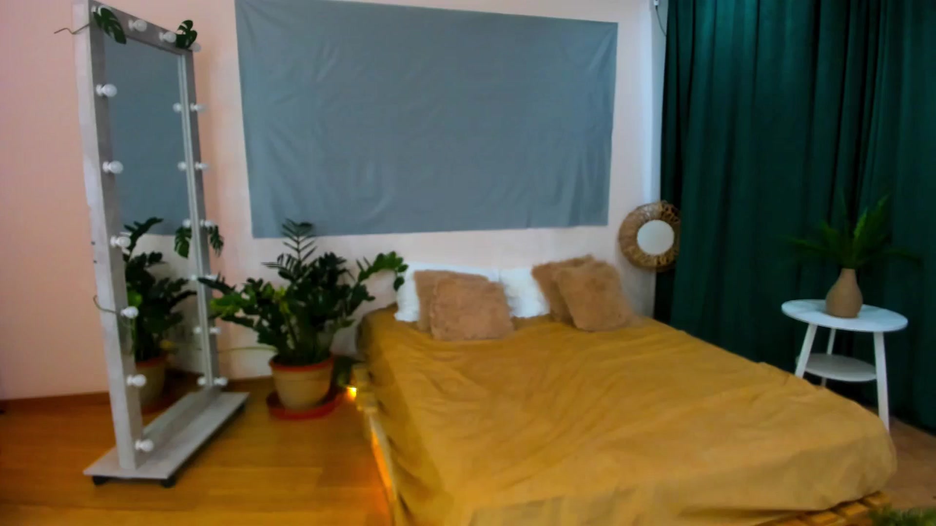 Gallery image thumbnail from AdmireMyEyes's myfreecams stream on, 07/06/2024, 09:49 image 13 of 20