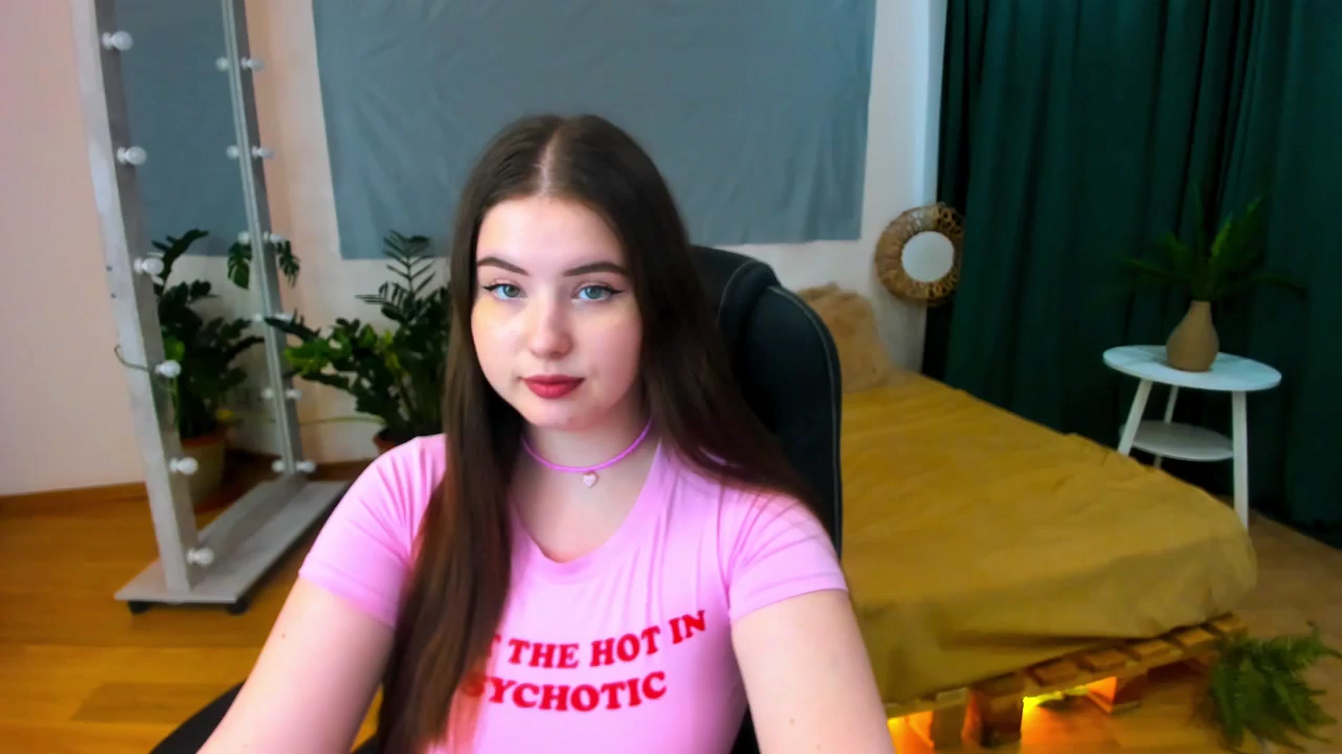 Gallery image thumbnail from AdmireMyEyes's myfreecams stream on, 07/06/2024, 09:49 image 1 of 20