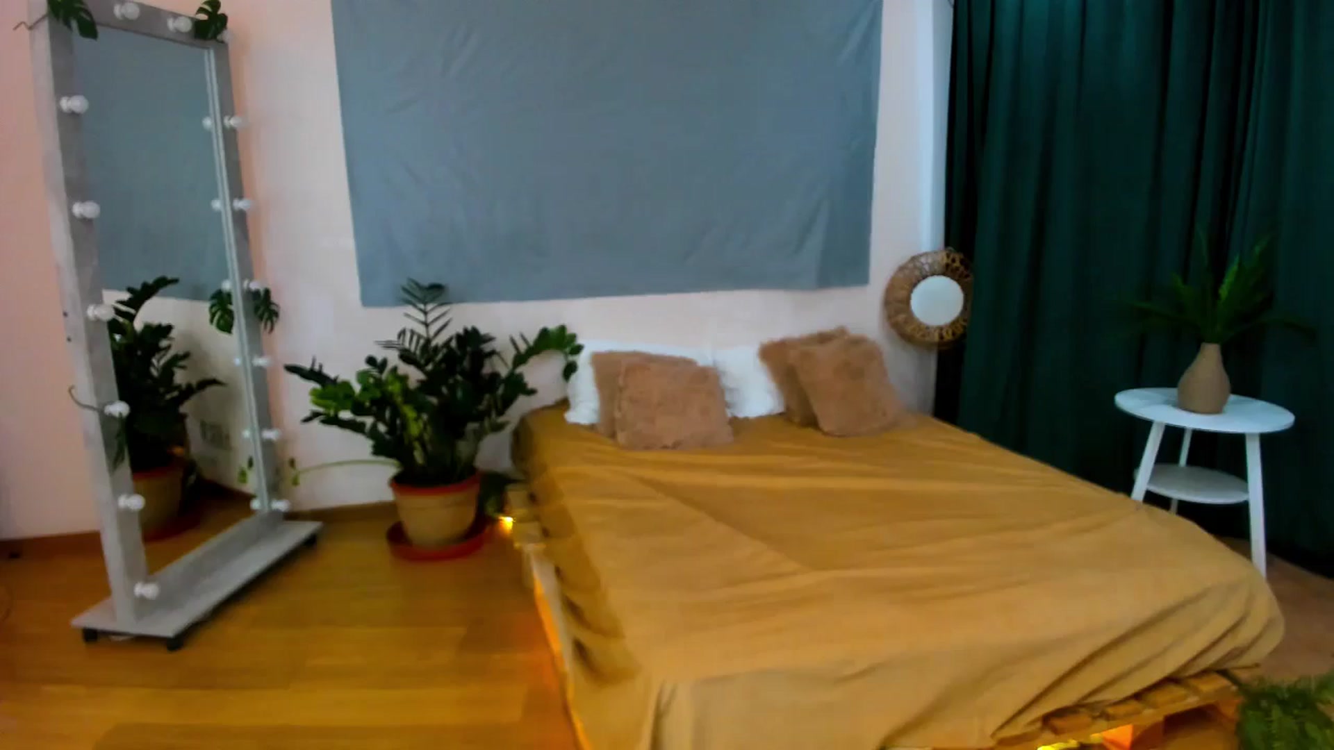 Gallery image thumbnail from AdmireMyEyes's myfreecams stream on, 07/07/2024, 09:19 image 15 of 20
