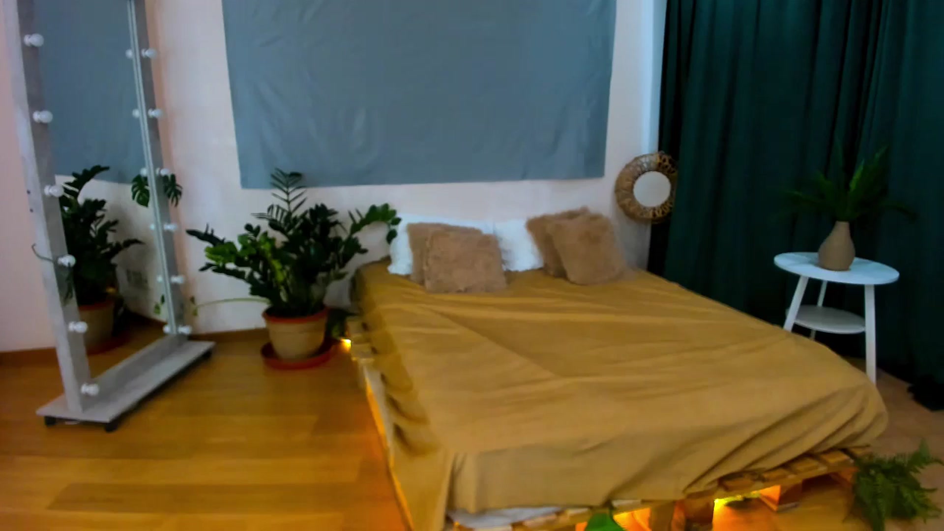 Gallery image thumbnail from AdmireMyEyes's myfreecams stream on, 07/07/2024, 09:19 image 13 of 20
