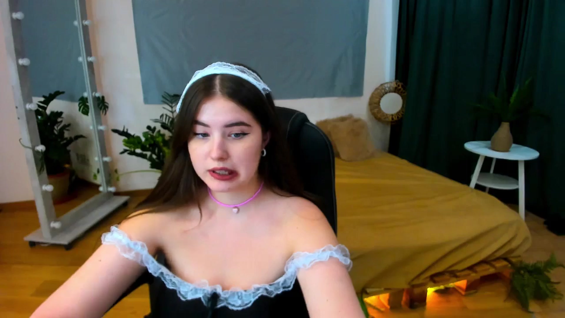 Gallery image thumbnail from AdmireMyEyes's myfreecams stream on, 07/07/2024, 09:19 image 3 of 20