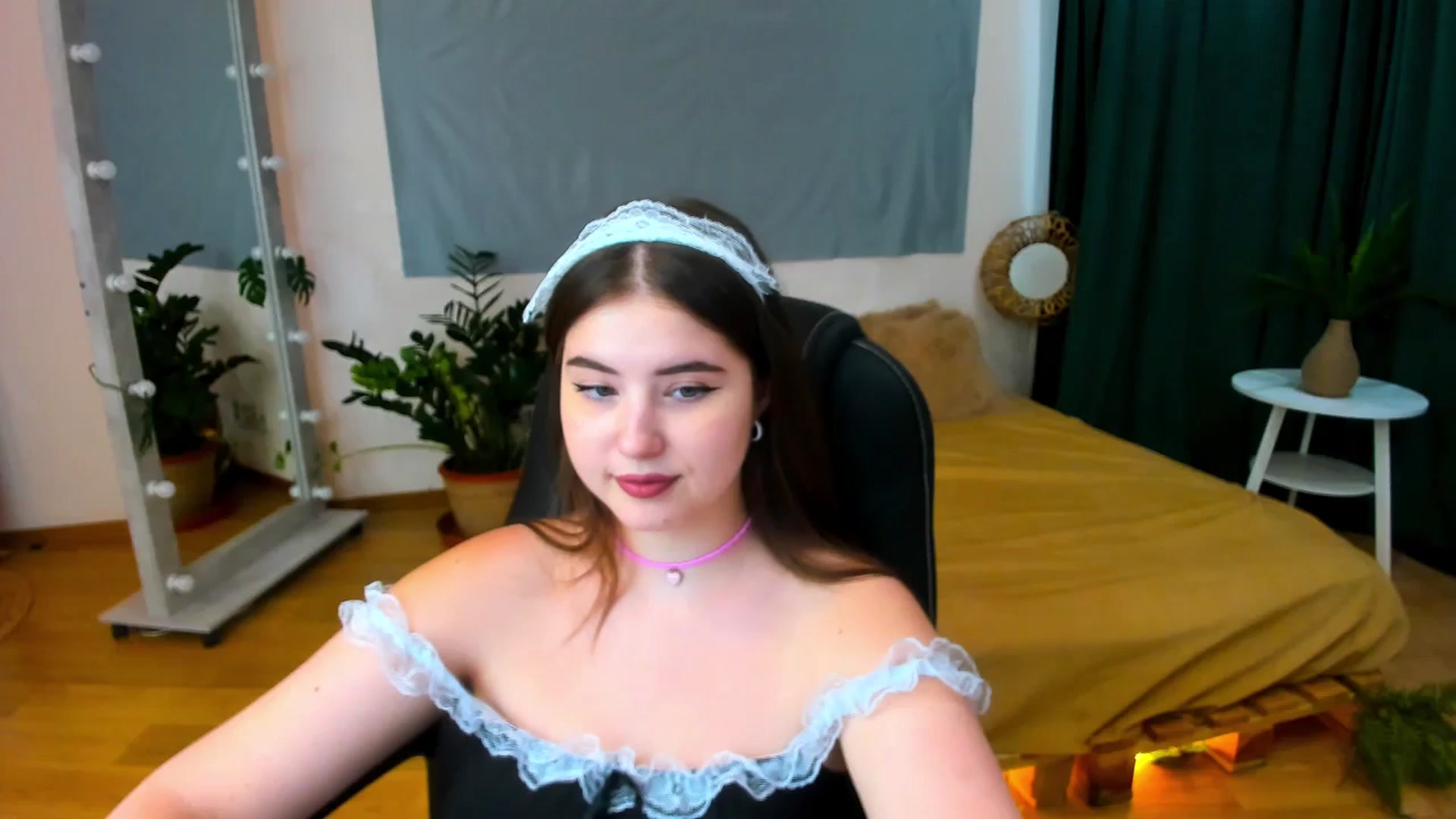 Gallery image thumbnail from AdmireMyEyes's myfreecams stream on, 07/07/2024, 09:40 image 7 of 20