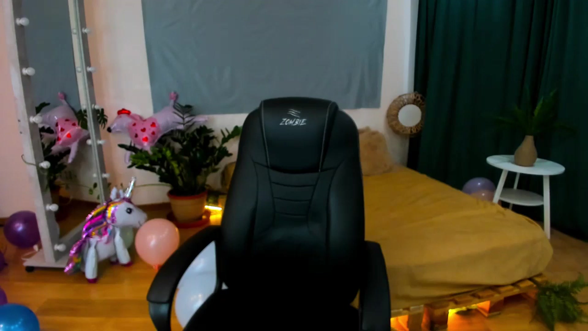 Gallery image thumbnail from AdmireMyEyes's myfreecams stream on, 07/08/2024, 07:08 image 9 of 20