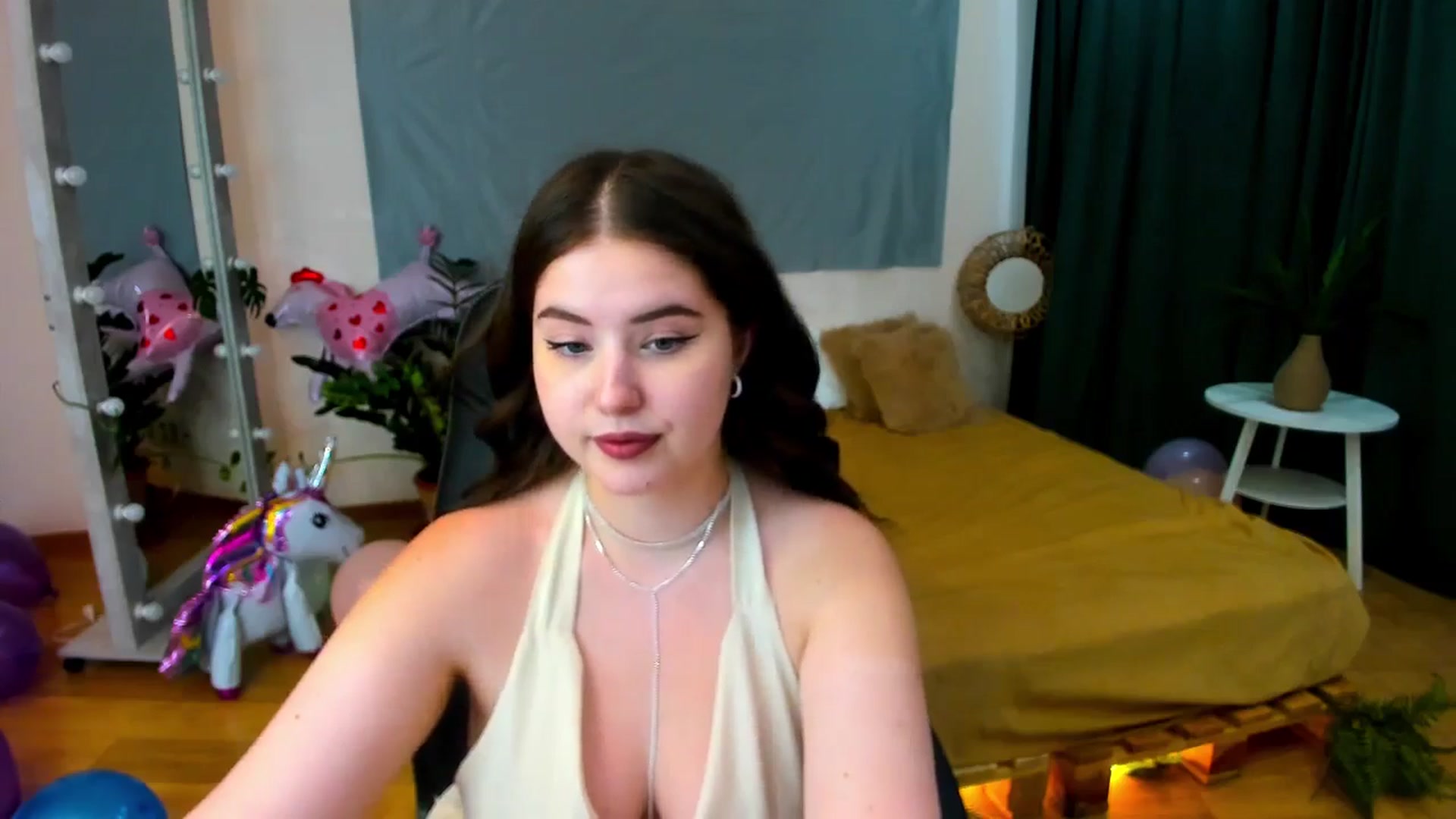 Gallery image thumbnail from AdmireMyEyes's myfreecams stream on, 07/08/2024, 07:08 image 19 of 20