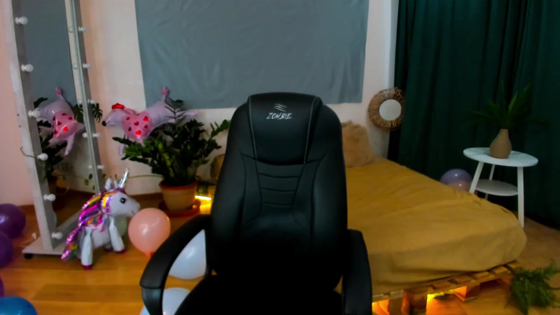 Gallery image thumbnail from AdmireMyEyes's myfreecams stream on, 07/08/2024, 07:08 image 10 of 20