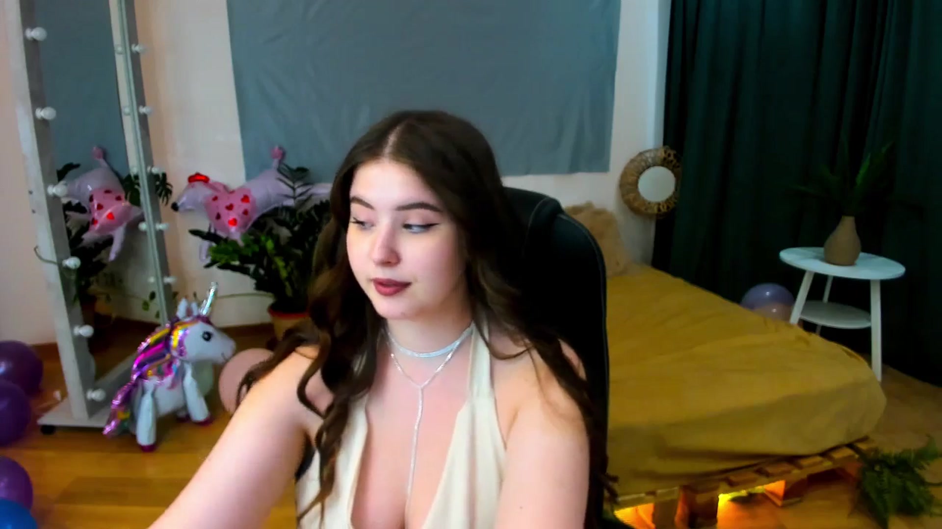 Gallery image thumbnail from AdmireMyEyes's myfreecams stream on, 07/08/2024, 07:08 image 2 of 20