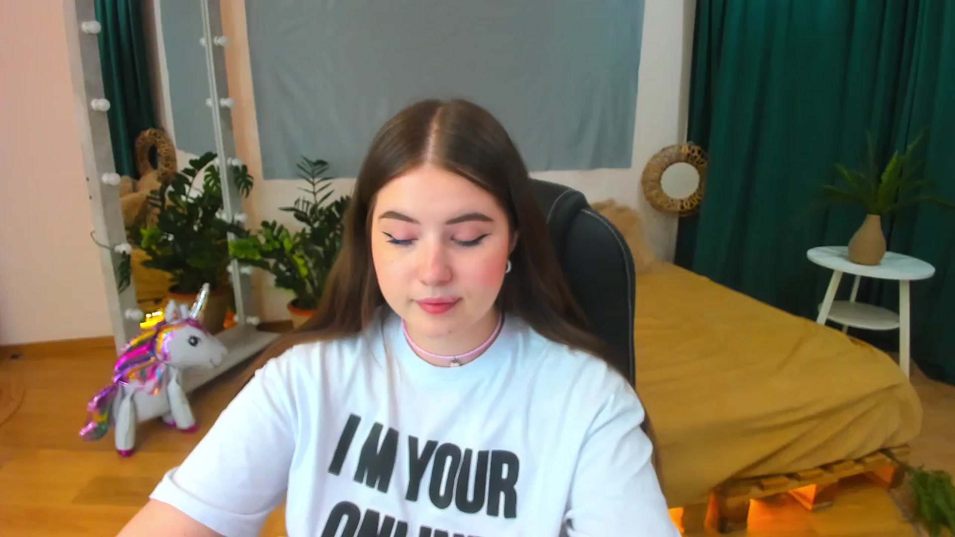 Gallery image thumbnail from AdmireMyEyes's myfreecams stream on, 07/11/2024, 19:46 image 1 of 20