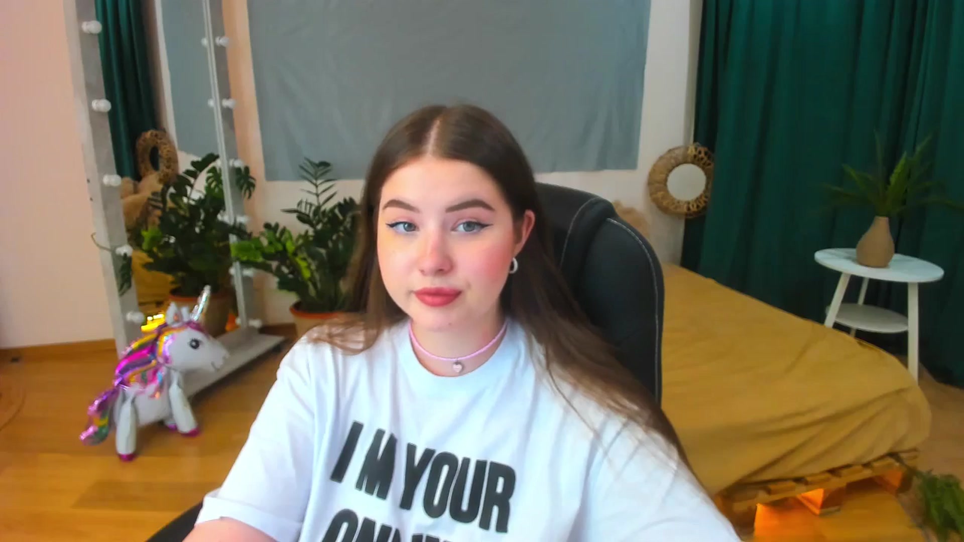 Gallery image thumbnail from AdmireMyEyes's myfreecams stream on, 07/11/2024, 19:46 image 12 of 20