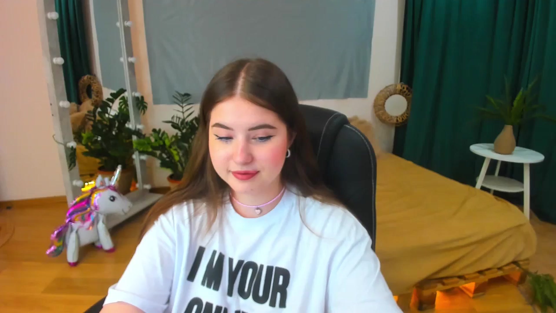 Gallery image thumbnail from AdmireMyEyes's myfreecams stream on, 07/11/2024, 19:46 image 10 of 20