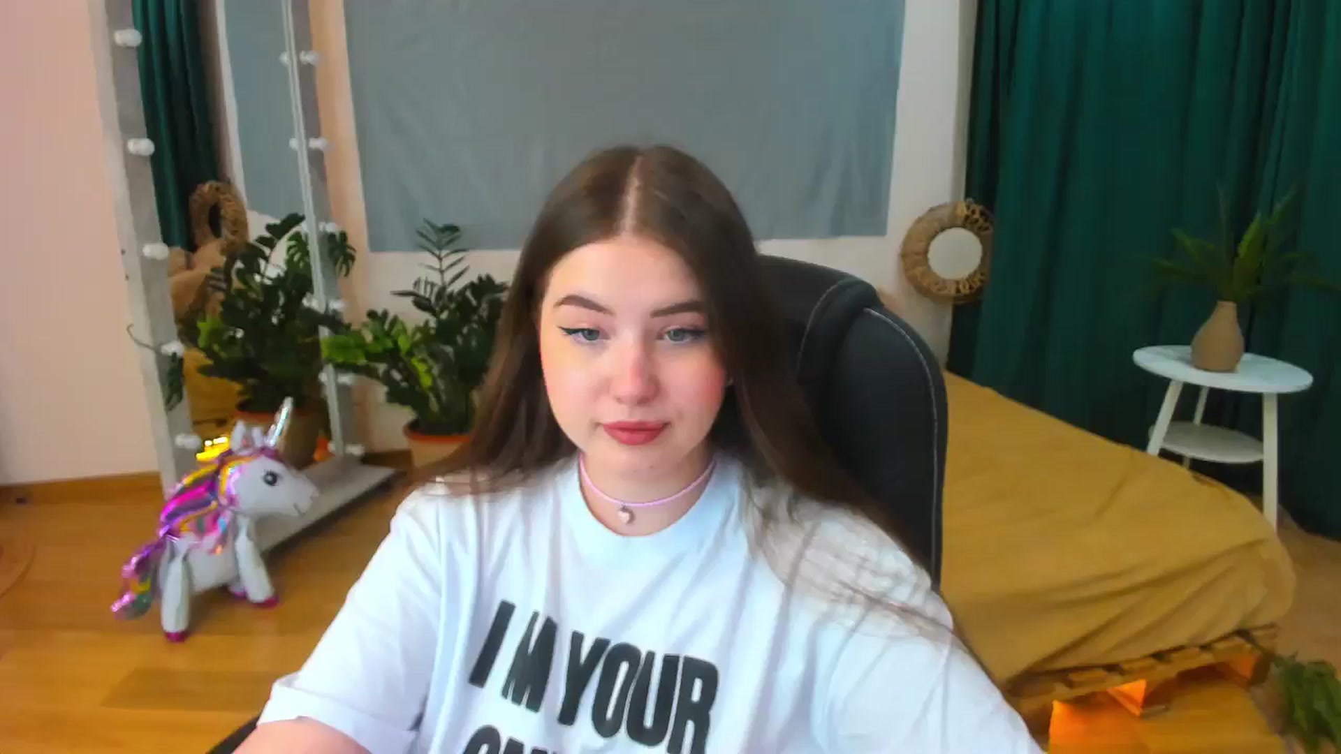 Gallery image thumbnail from AdmireMyEyes's myfreecams stream on, 07/11/2024, 19:46 image 17 of 20