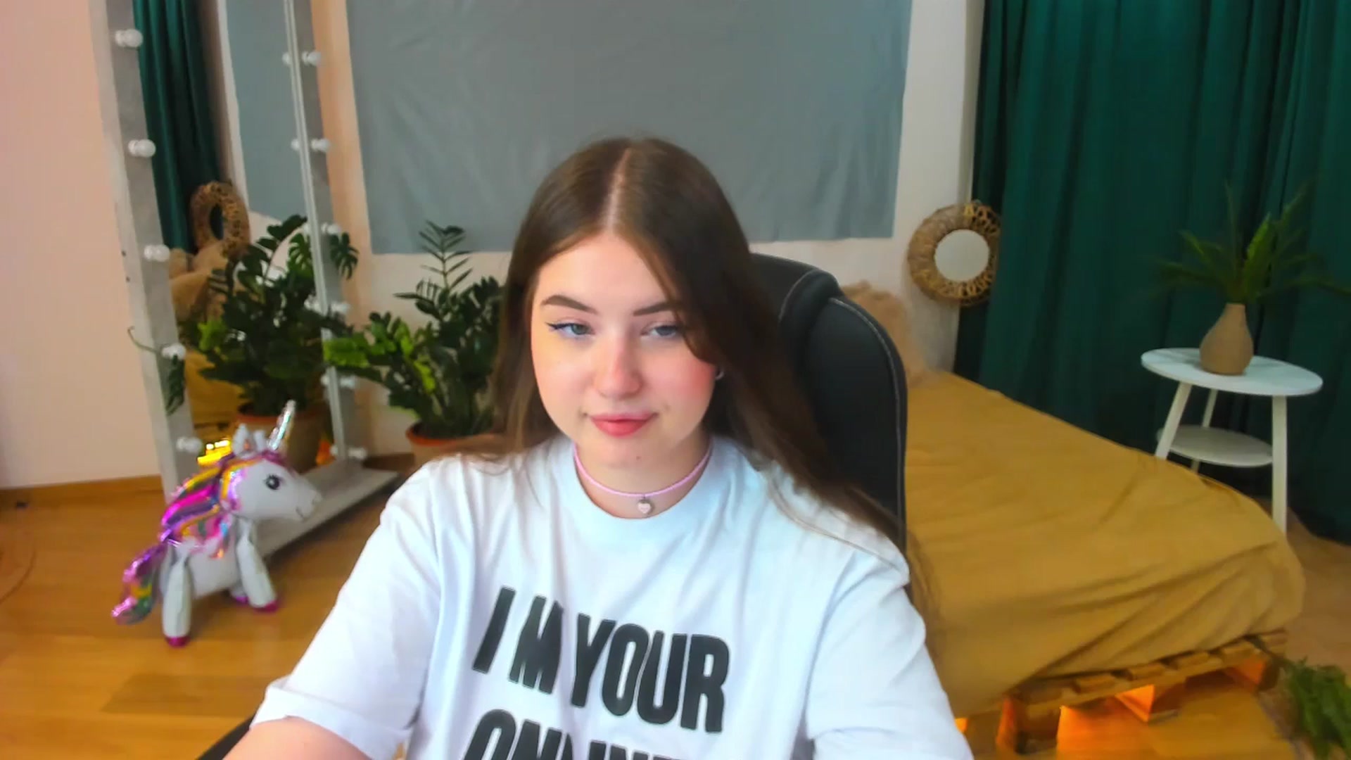 Gallery image thumbnail from AdmireMyEyes's myfreecams stream on, 07/11/2024, 19:46 image 5 of 20