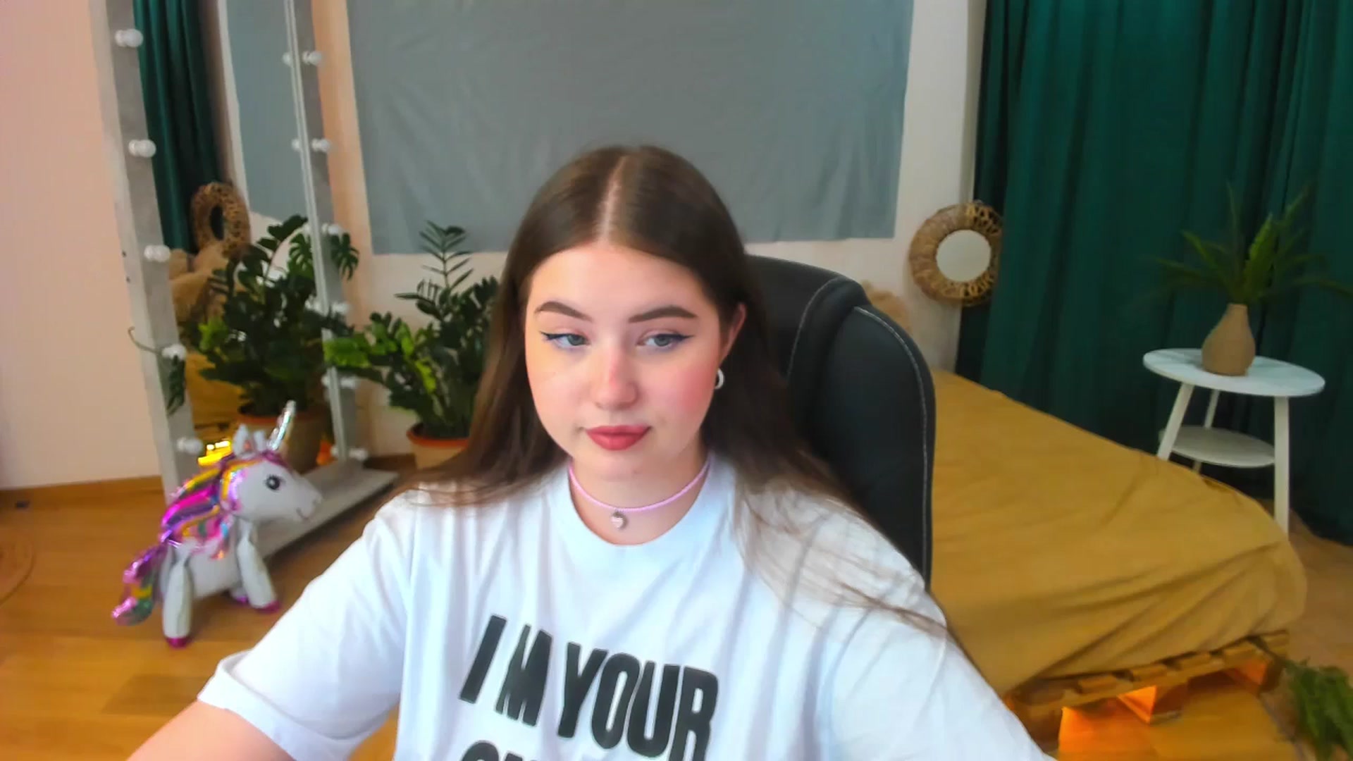 Gallery image thumbnail from AdmireMyEyes's myfreecams stream on, 07/11/2024, 19:46 image 19 of 20