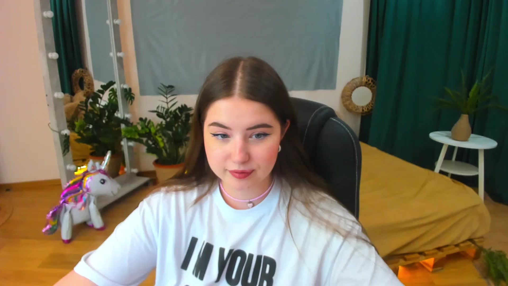 Gallery image thumbnail from AdmireMyEyes's myfreecams stream on, 07/11/2024, 19:46 image 14 of 20