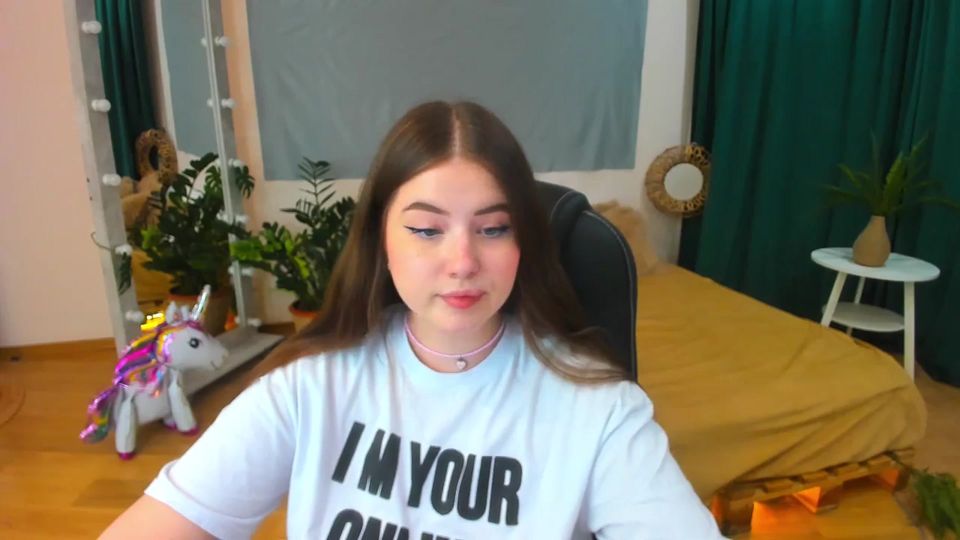 Gallery image thumbnail from AdmireMyEyes's myfreecams stream on, 07/11/2024, 19:46 image 2 of 20
