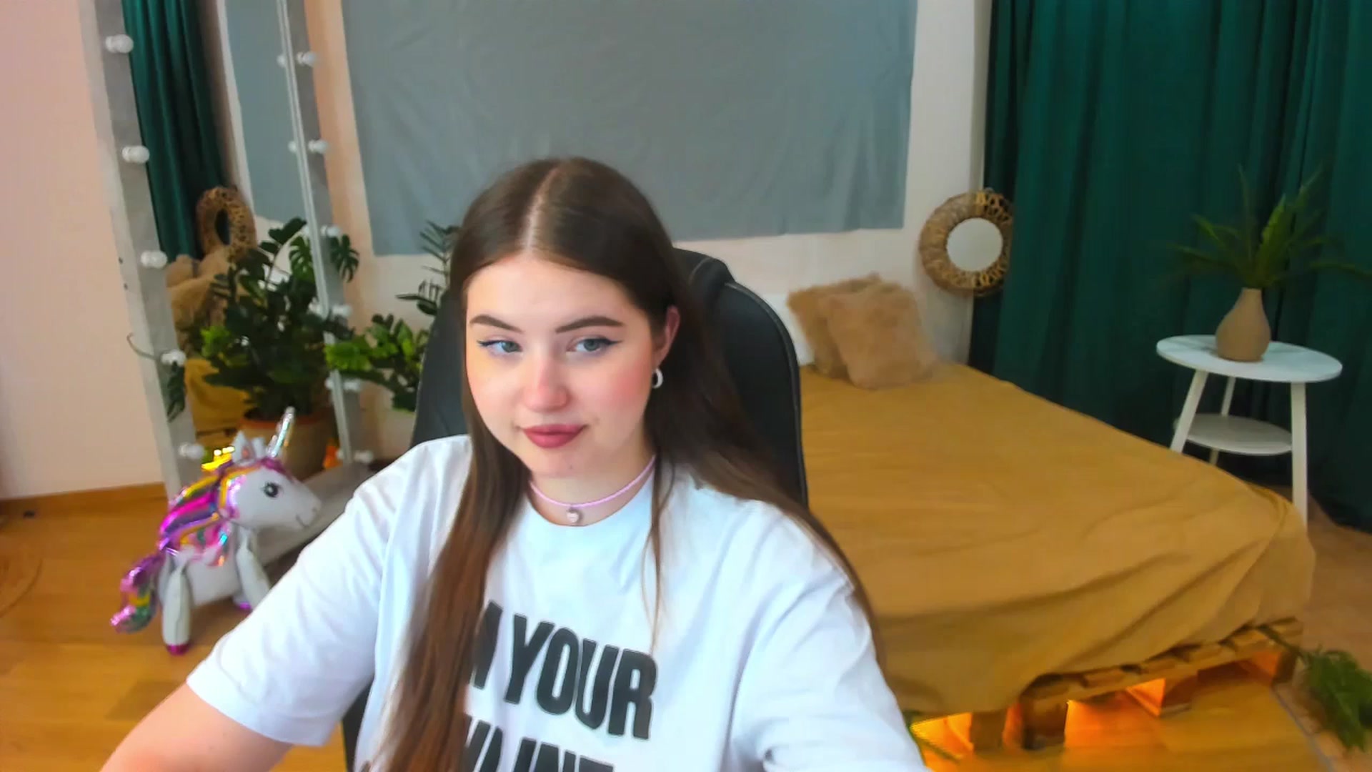 Gallery image thumbnail from AdmireMyEyes's myfreecams stream on, 07/11/2024, 23:43 image 1 of 20