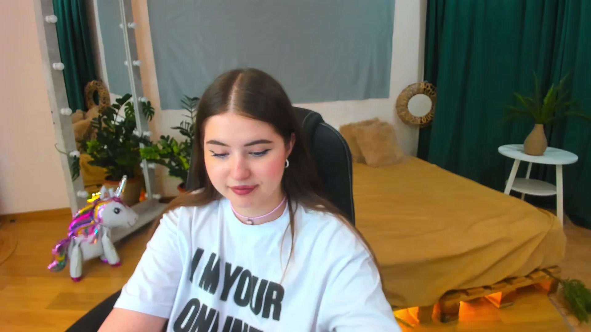 Gallery image thumbnail from AdmireMyEyes's myfreecams stream on, 07/11/2024, 23:43 image 3 of 20