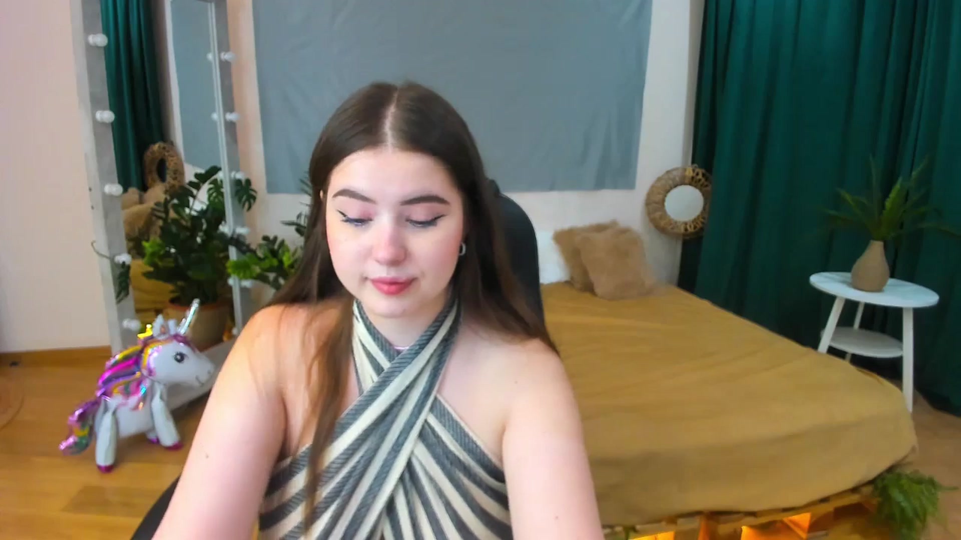 Gallery image thumbnail from AdmireMyEyes's myfreecams stream on, 07/12/2024, 19:48 image 4 of 20