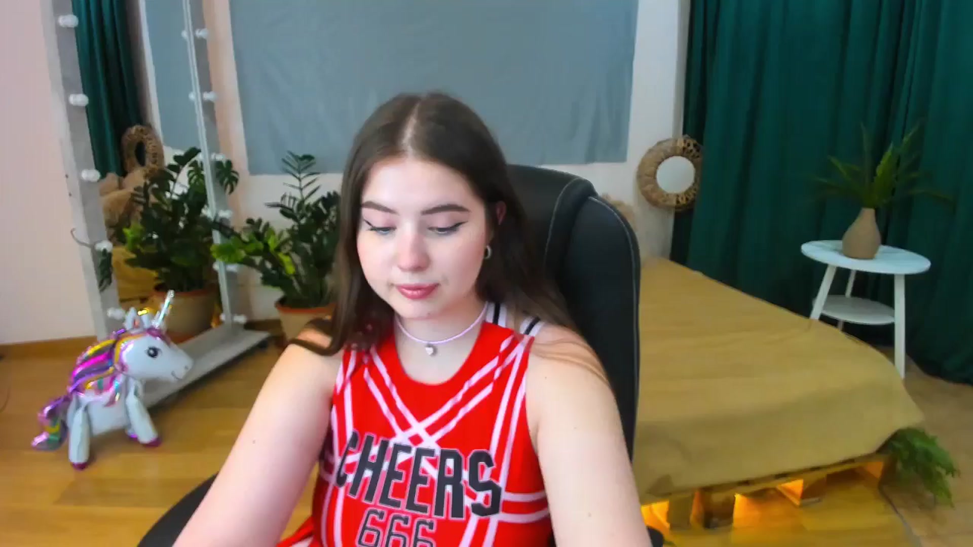Gallery image thumbnail from AdmireMyEyes's myfreecams stream on, 07/13/2024, 24:20 image 13 of 20