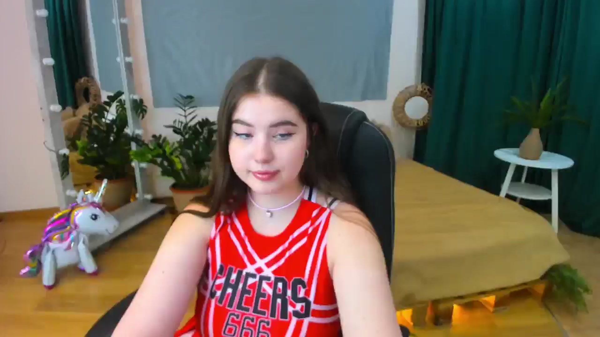 Gallery image thumbnail from AdmireMyEyes's myfreecams stream on, 07/13/2024, 24:20 image 15 of 20