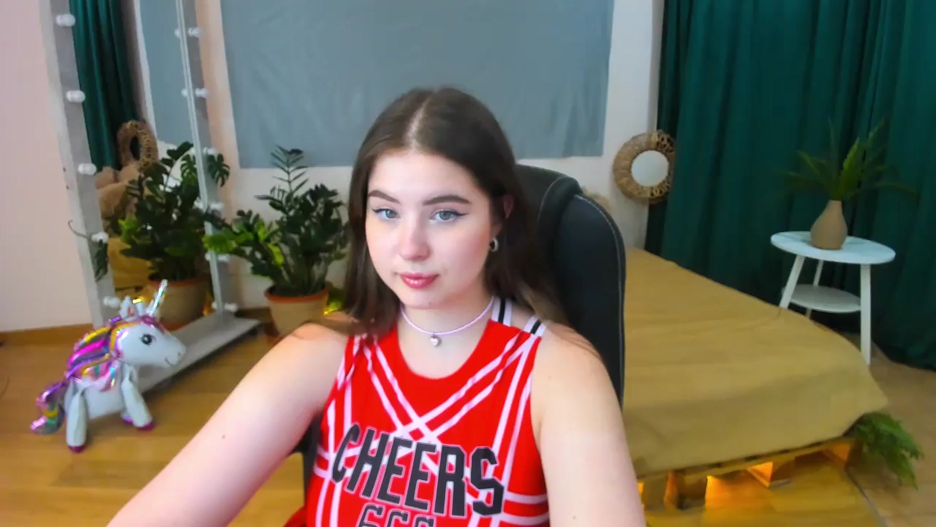 Gallery image thumbnail from AdmireMyEyes's myfreecams stream on, 07/13/2024, 24:20 image 17 of 20