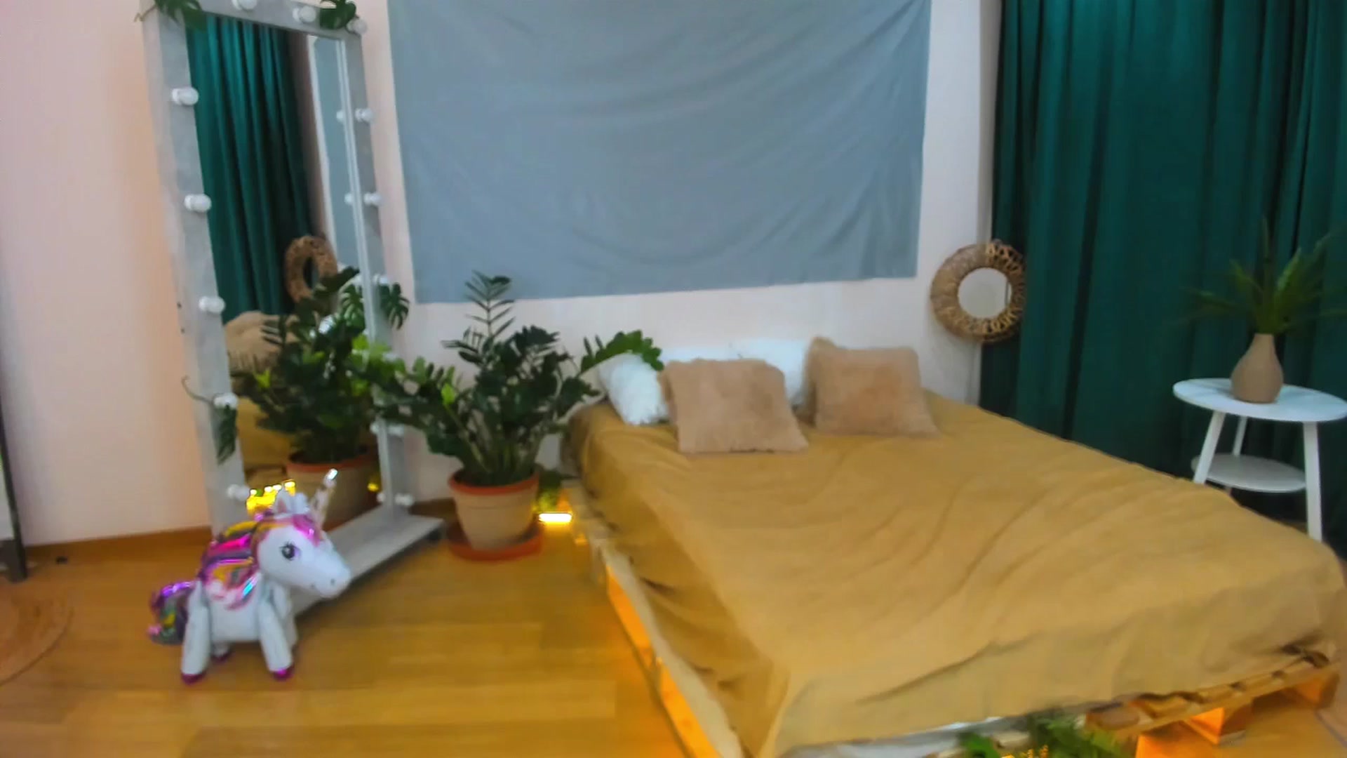 Gallery image thumbnail from AdmireMyEyes's myfreecams stream on, 07/13/2024, 21:47 image 7 of 20