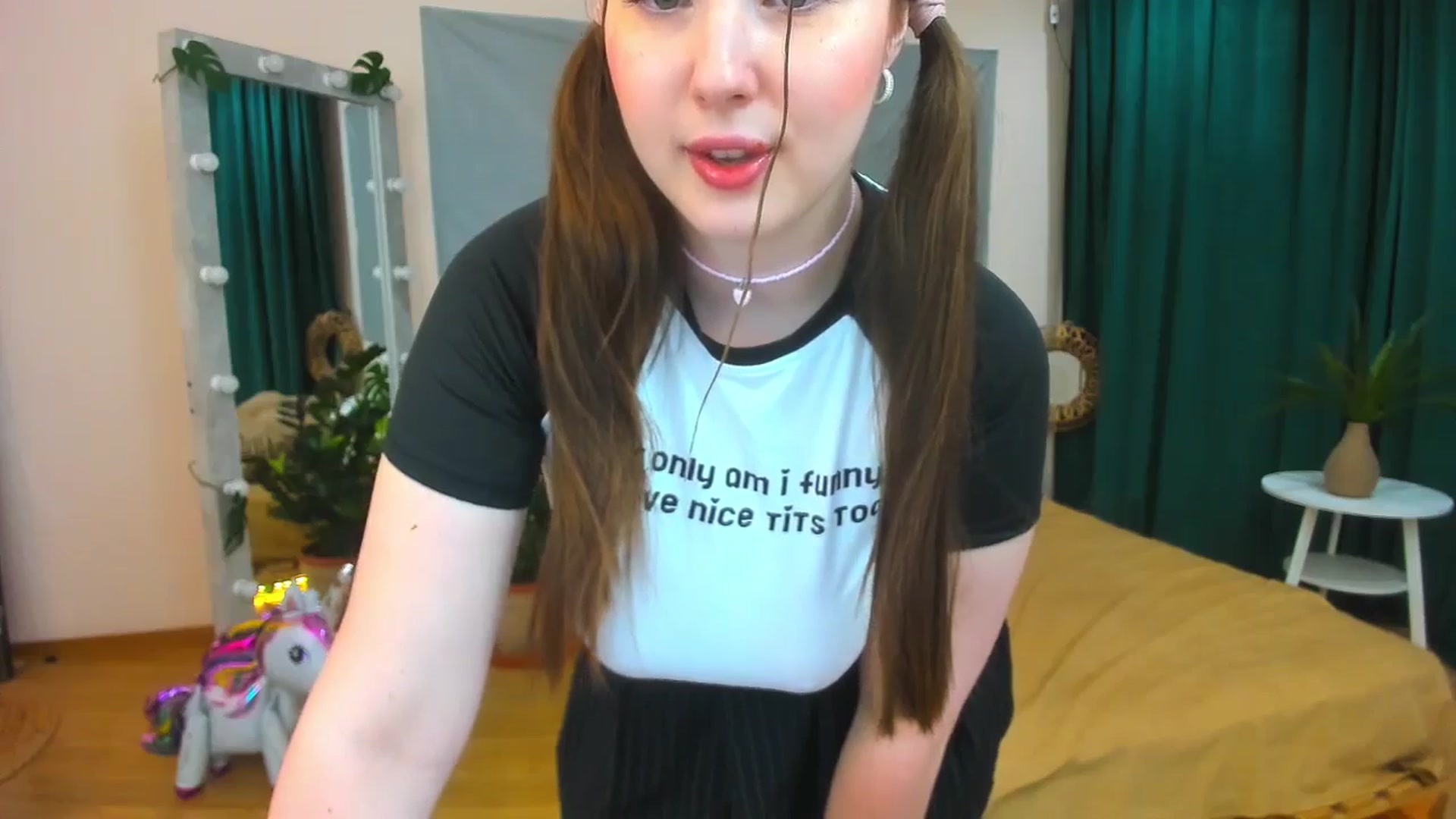 Gallery image thumbnail from AdmireMyEyes's myfreecams stream on, 07/13/2024, 21:47 image 11 of 20