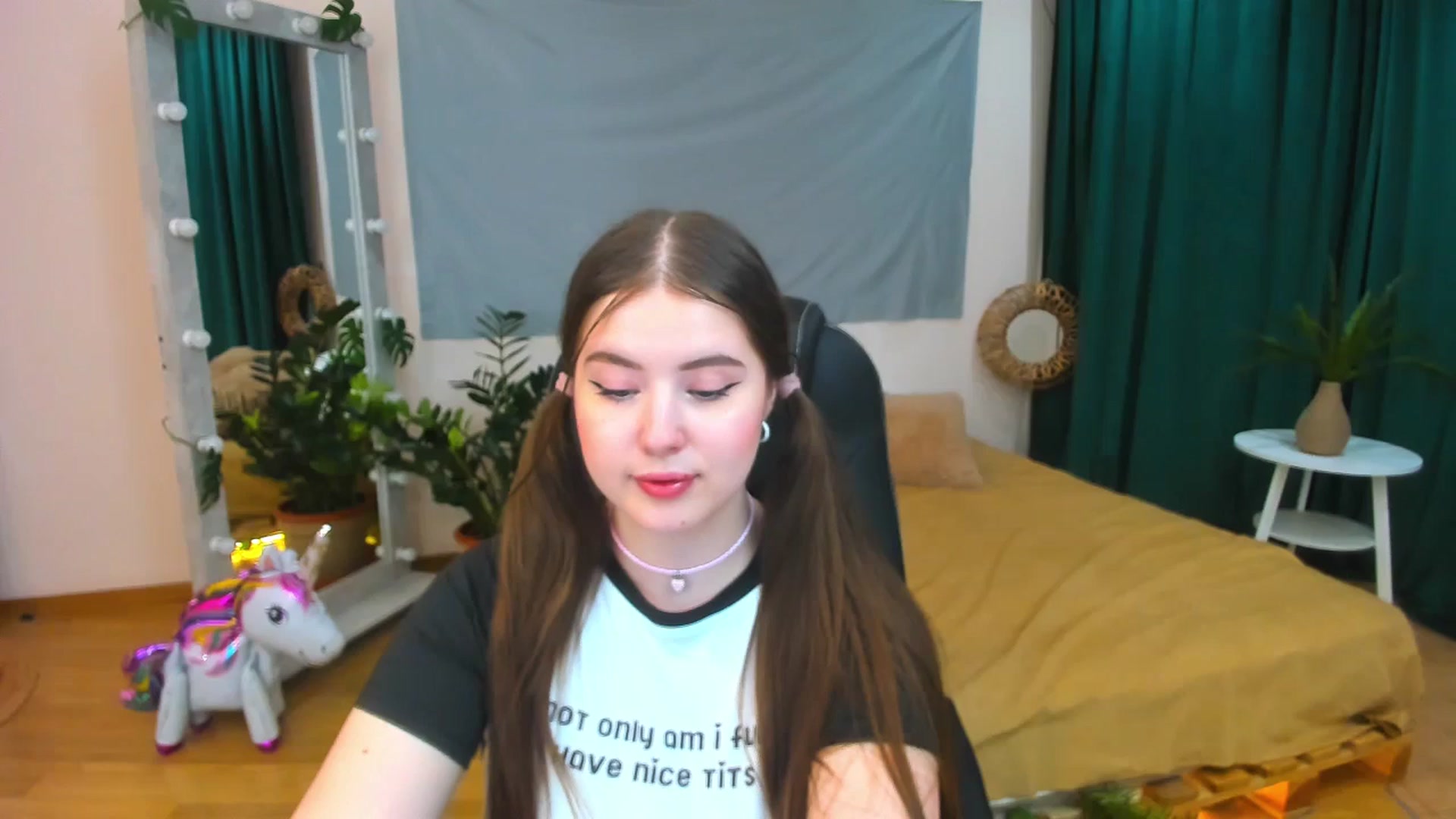 Gallery image thumbnail from AdmireMyEyes's myfreecams stream on, 07/13/2024, 21:47 image 15 of 20