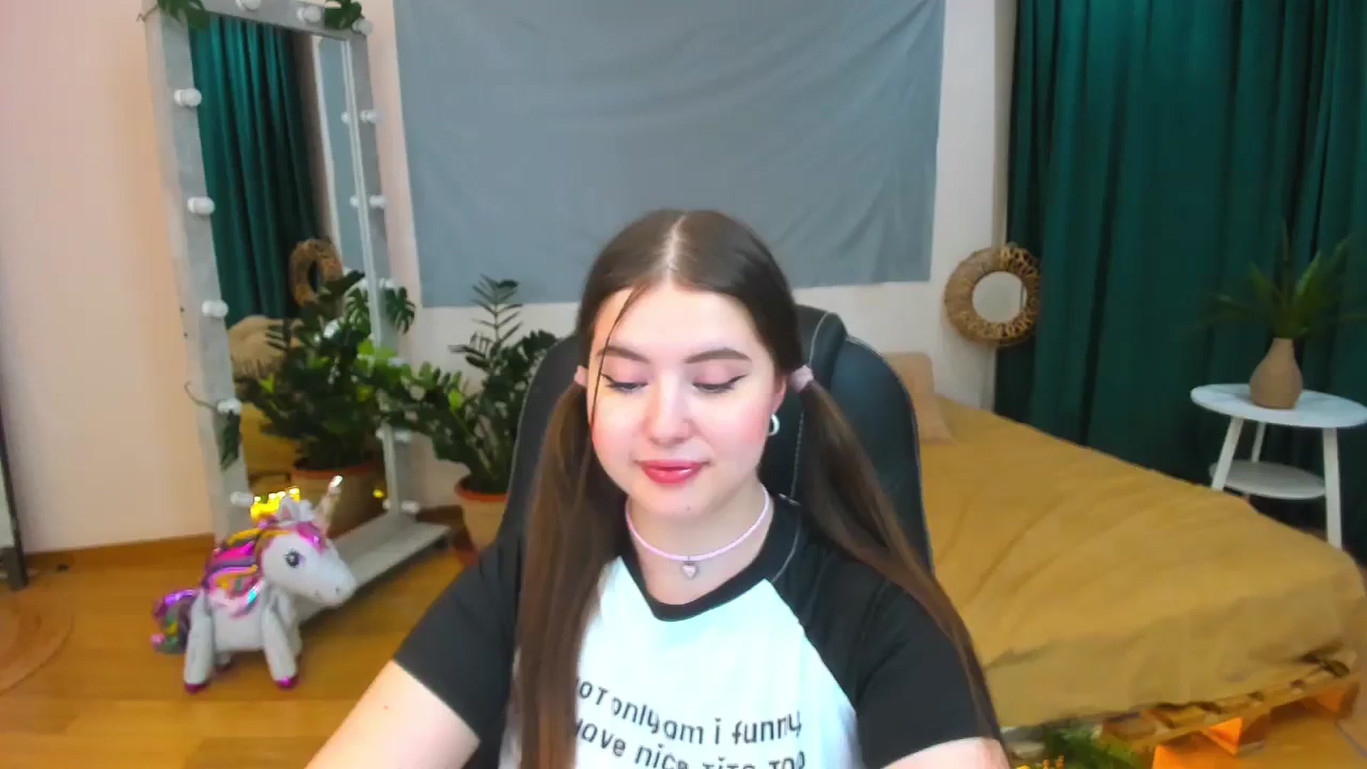 Gallery image thumbnail from AdmireMyEyes's myfreecams stream on, 07/13/2024, 21:47 image 2 of 20