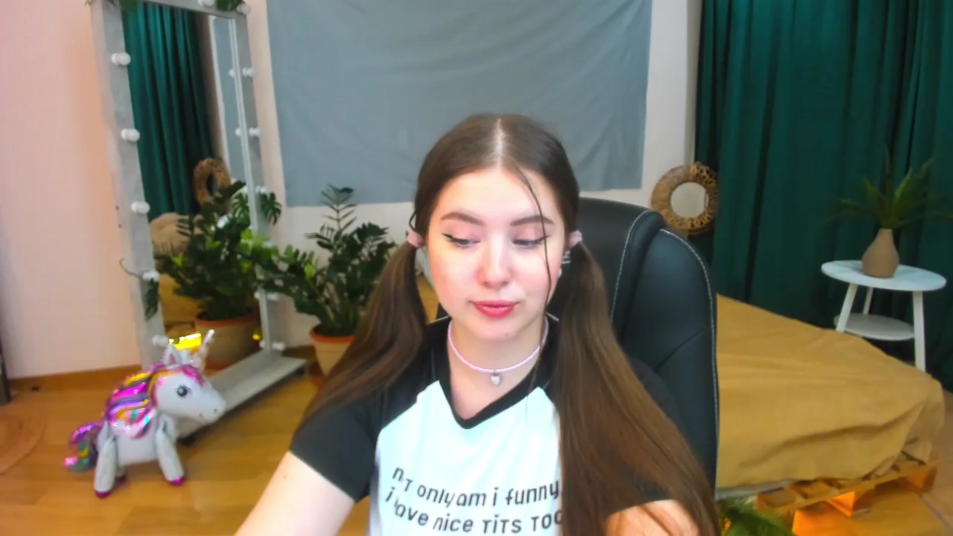 Gallery image thumbnail from AdmireMyEyes's myfreecams stream on, 07/14/2024, 24:46 image 8 of 20