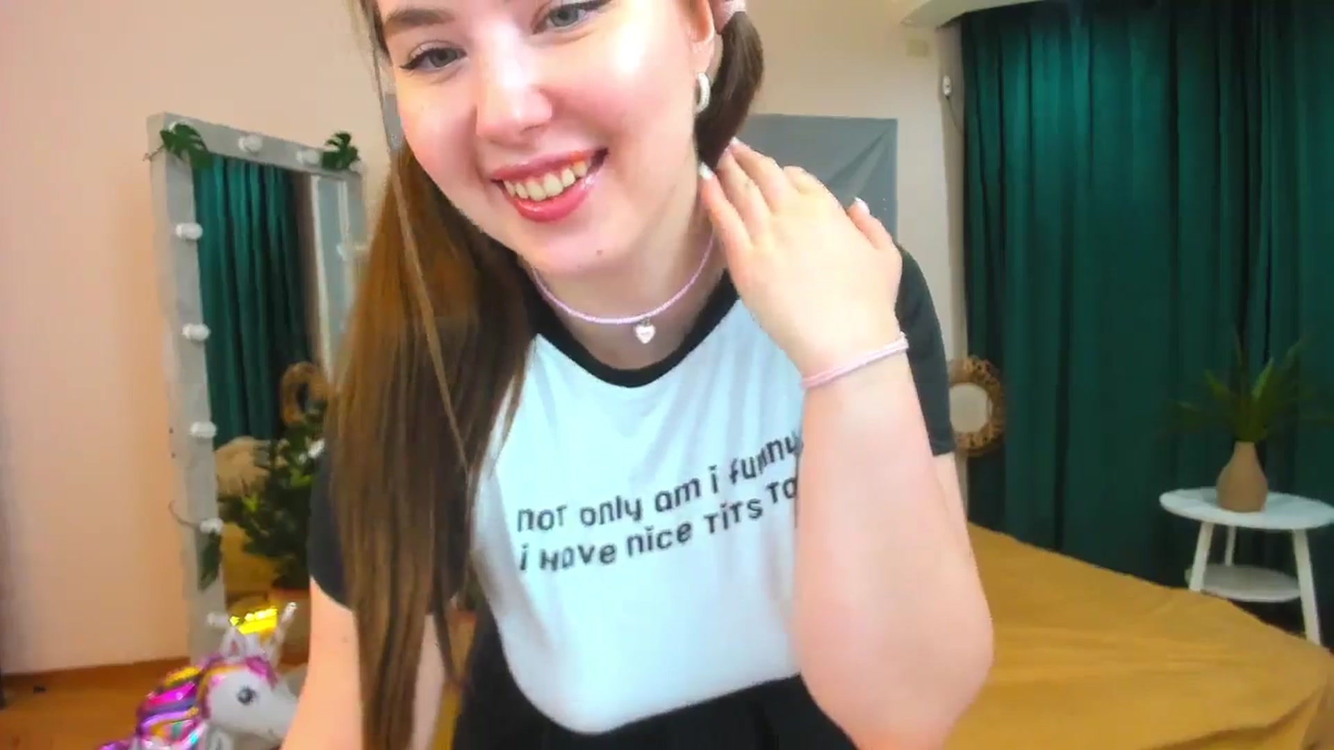 Gallery image thumbnail from AdmireMyEyes's myfreecams stream on, 07/14/2024, 24:46 image 16 of 20