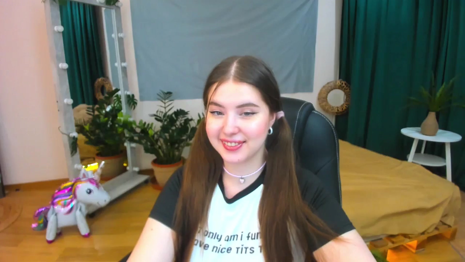 Gallery image thumbnail from AdmireMyEyes's myfreecams stream on, 07/14/2024, 24:46 image 2 of 20