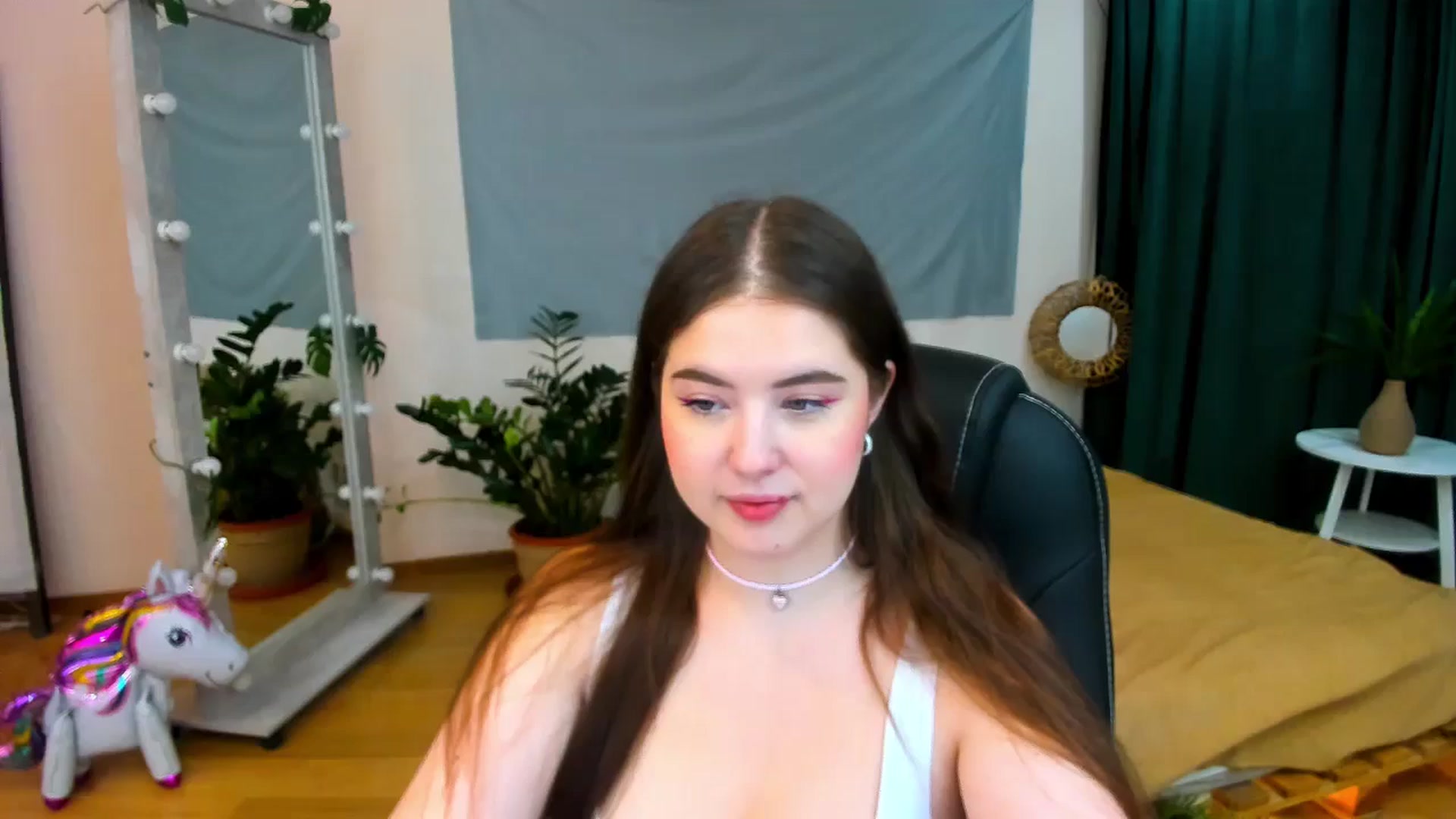 Gallery image thumbnail from AdmireMyEyes's myfreecams stream on, 07/14/2024, 19:00 image 6 of 20