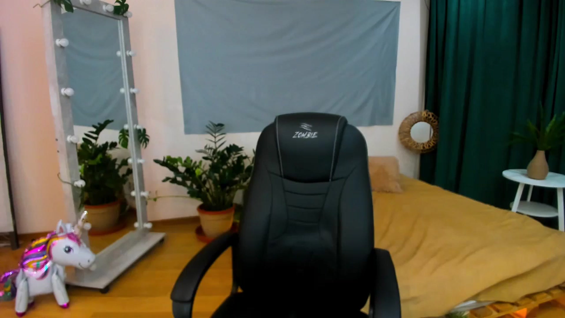 Gallery image thumbnail from AdmireMyEyes's myfreecams stream on, 07/14/2024, 19:00 image 11 of 20