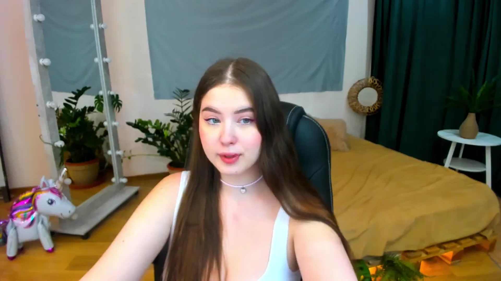 Gallery image thumbnail from AdmireMyEyes's myfreecams stream on, 07/14/2024, 19:47 image 17 of 20