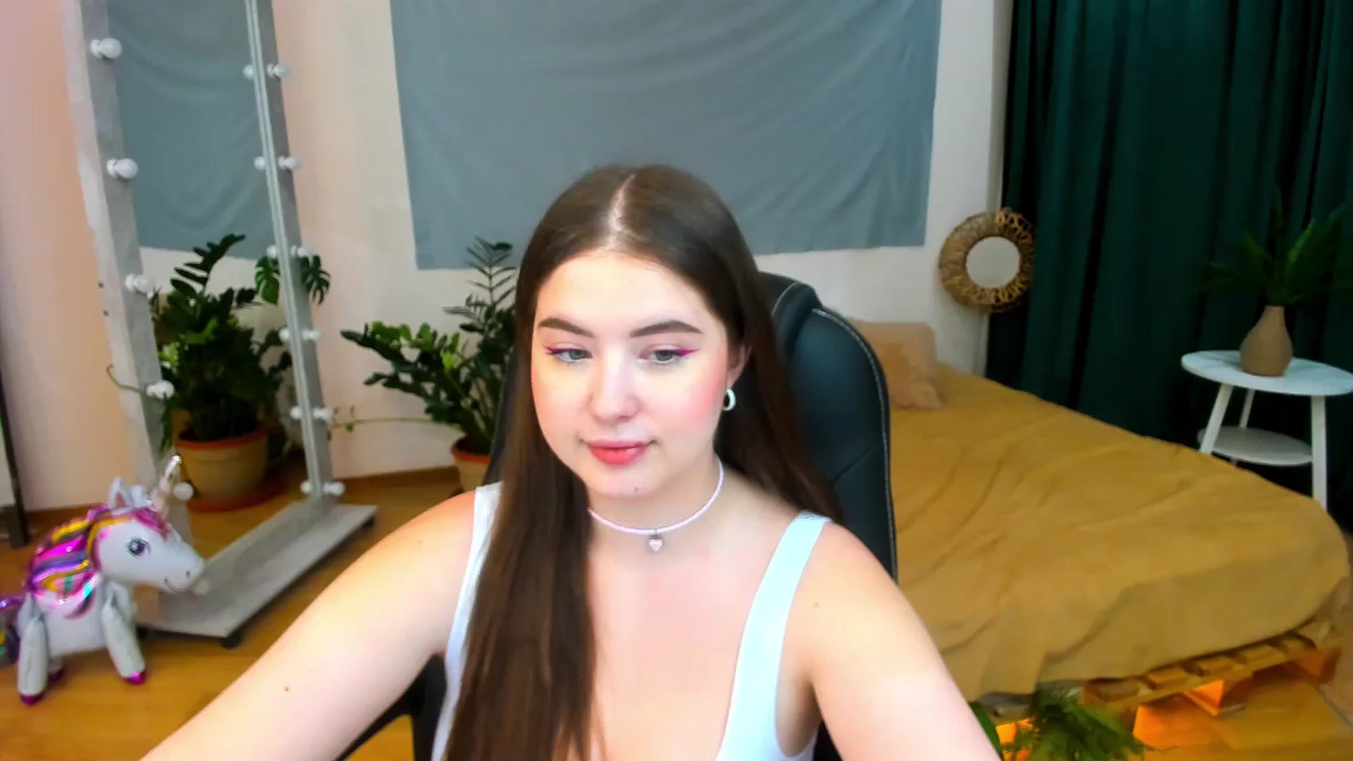 Gallery image thumbnail from AdmireMyEyes's myfreecams stream on, 07/14/2024, 19:47 image 12 of 20