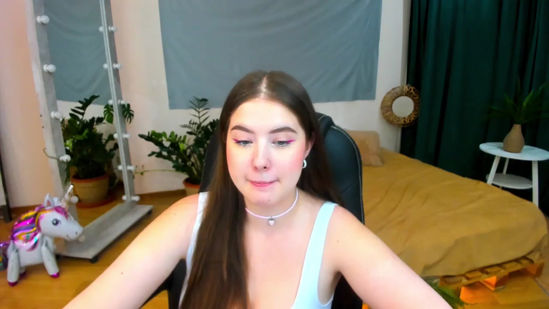 Gallery image thumbnail from AdmireMyEyes's myfreecams stream on, 07/14/2024, 19:47 image 10 of 20