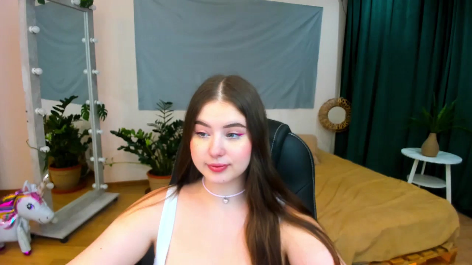 Gallery image thumbnail from AdmireMyEyes's myfreecams stream on, 07/14/2024, 21:40 image 20 of 20