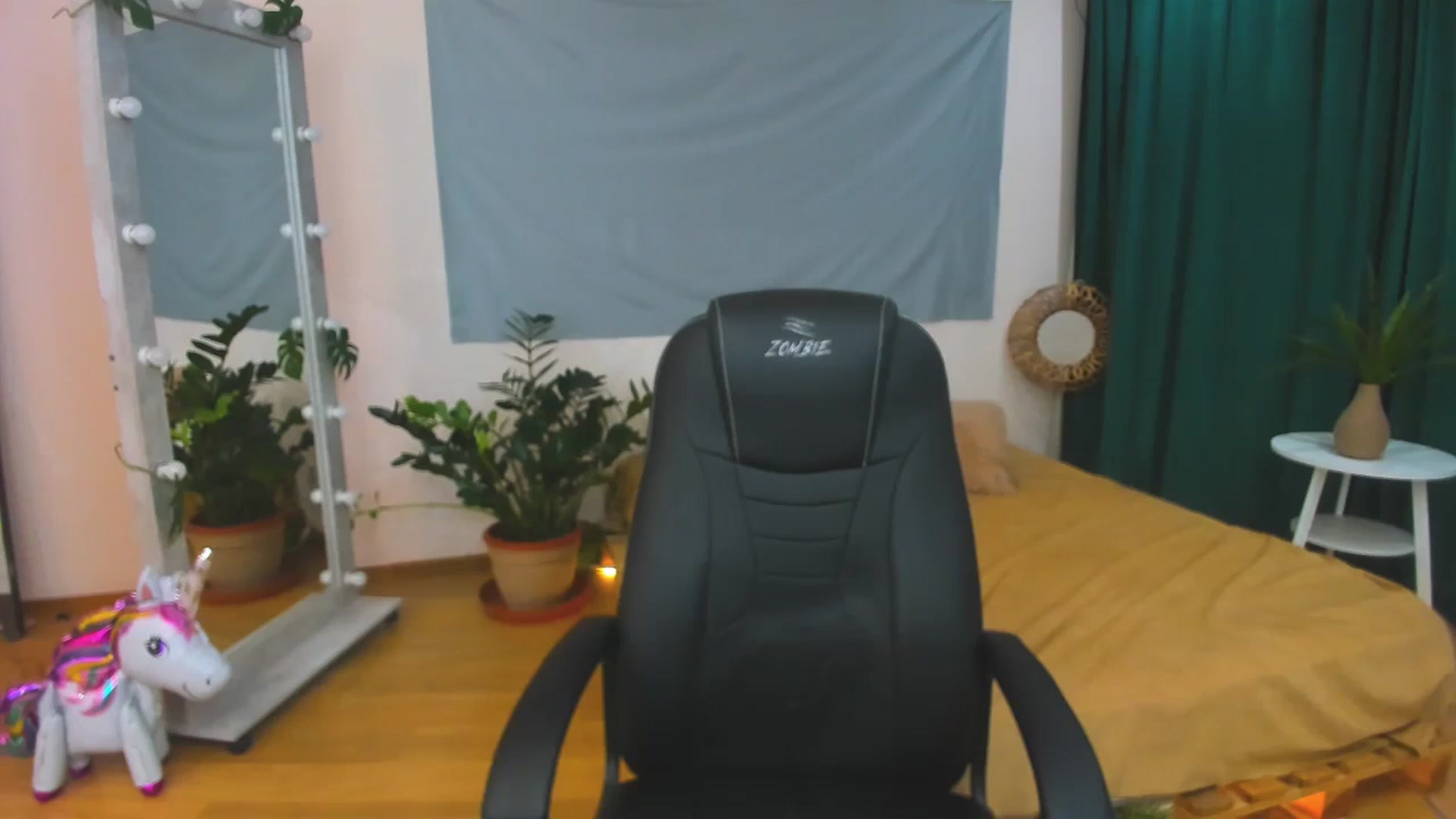 Gallery image thumbnail from AdmireMyEyes's myfreecams stream on, 07/15/2024, 18:59 image 13 of 20