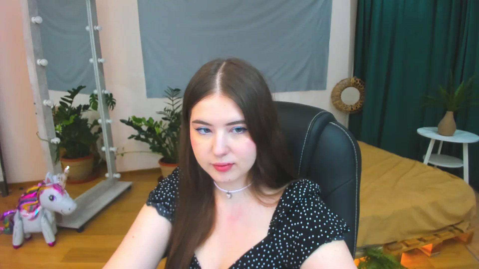 Gallery image thumbnail from AdmireMyEyes's myfreecams stream on, 07/15/2024, 18:59 image 2 of 20
