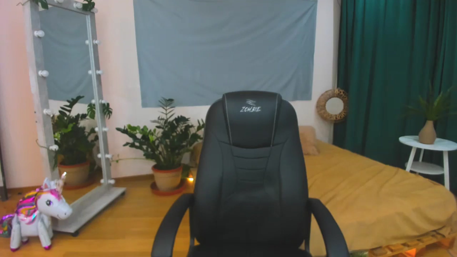 Gallery image thumbnail from AdmireMyEyes's myfreecams stream on, 07/15/2024, 18:59 image 12 of 20