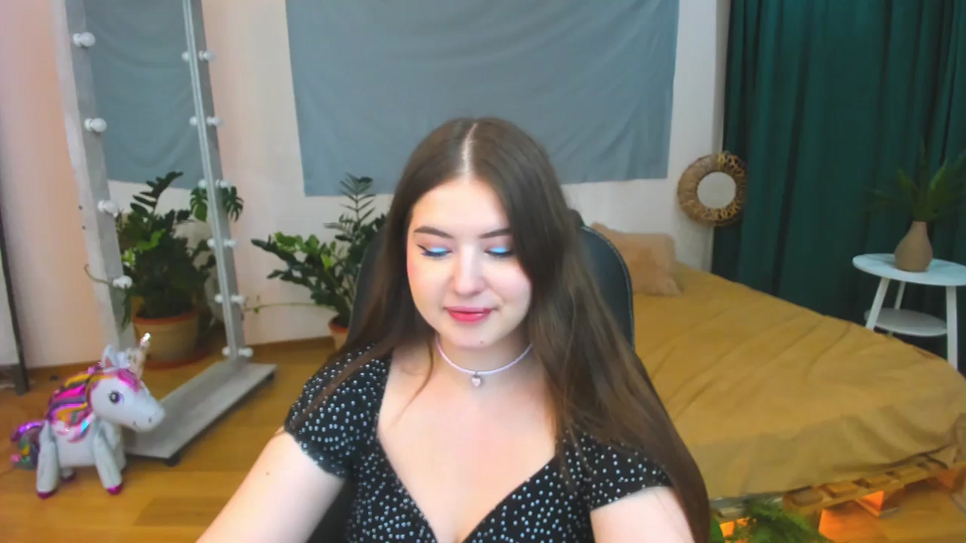 Gallery image thumbnail from AdmireMyEyes's myfreecams stream on, 07/15/2024, 19:46 image 10 of 20