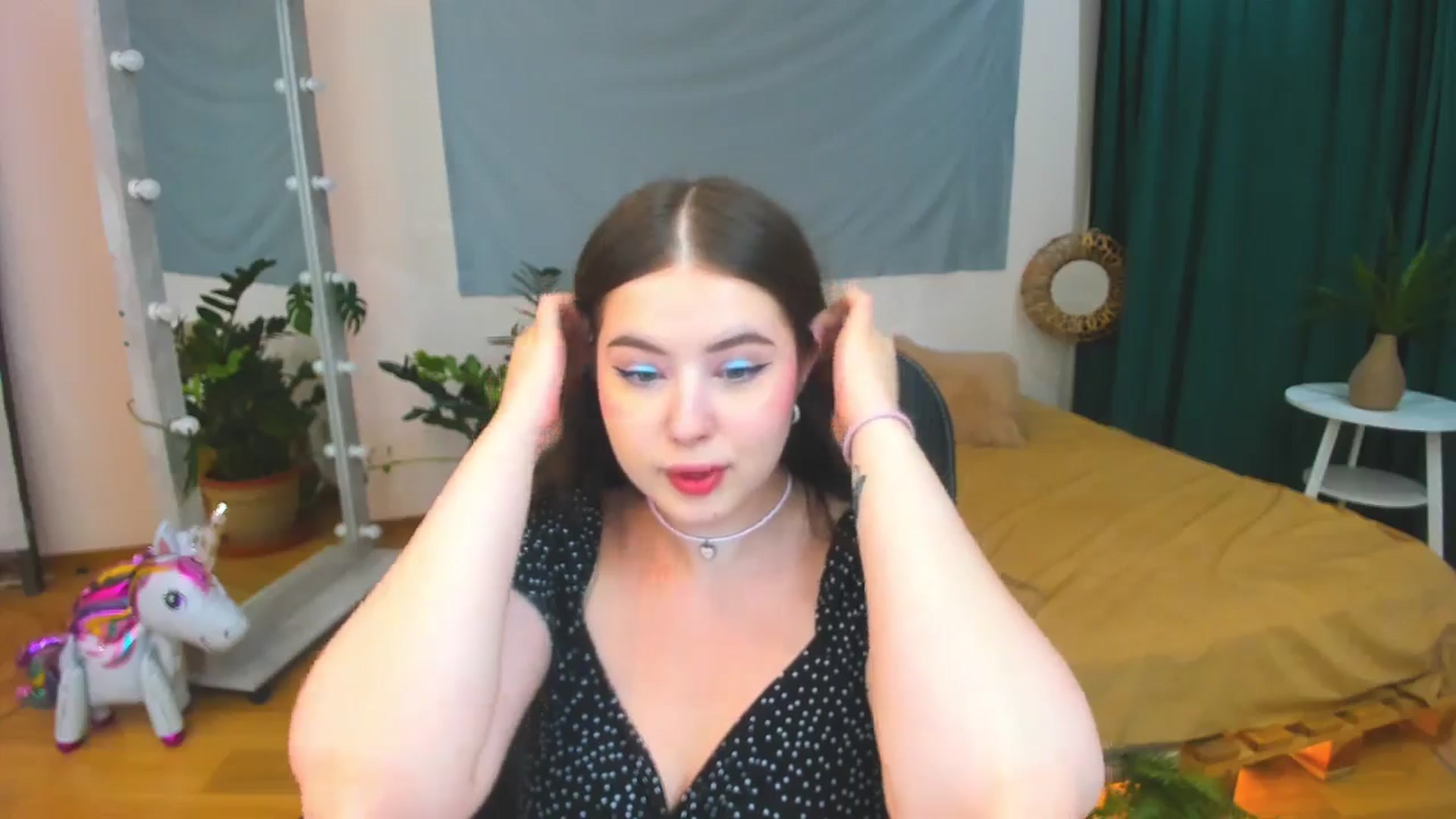 Gallery image thumbnail from AdmireMyEyes's myfreecams stream on, 07/15/2024, 19:46 image 7 of 20
