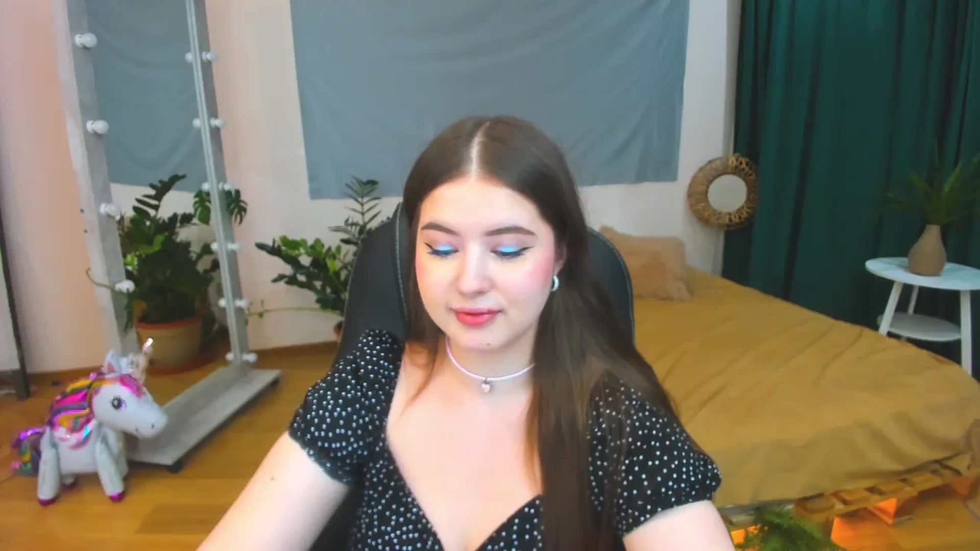 Gallery image thumbnail from AdmireMyEyes's myfreecams stream on, 07/15/2024, 19:46 image 2 of 20