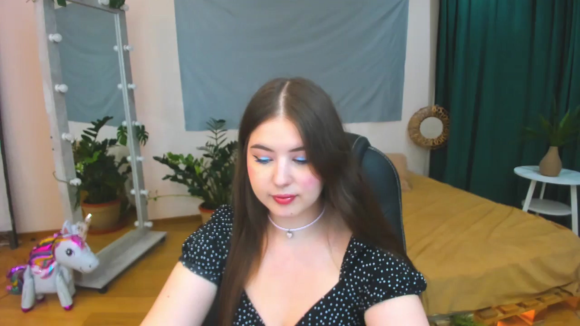 Gallery image thumbnail from AdmireMyEyes's myfreecams stream on, 07/15/2024, 20:48 image 5 of 20