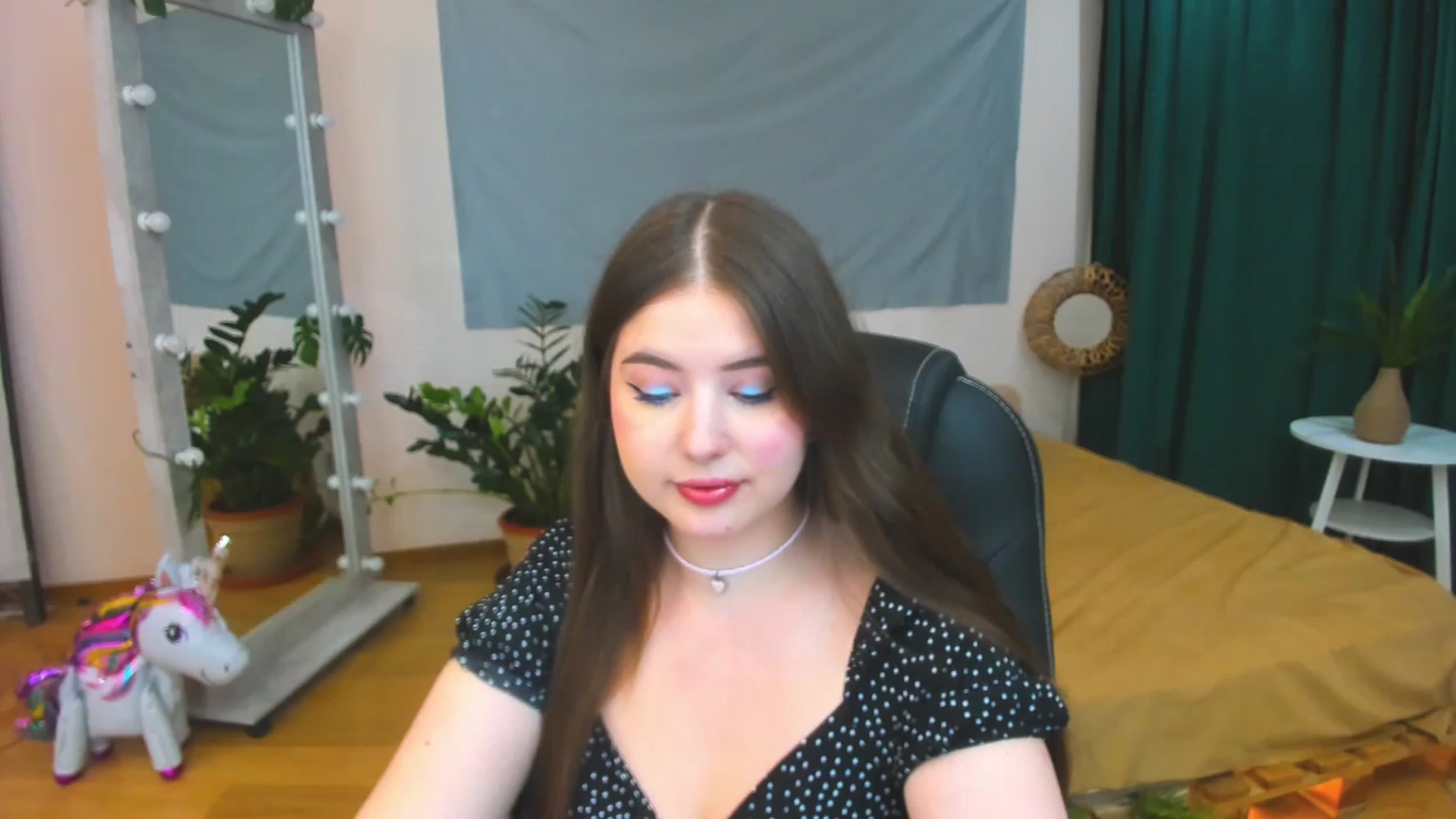 Gallery image thumbnail from AdmireMyEyes's myfreecams stream on, 07/15/2024, 20:48 image 4 of 20