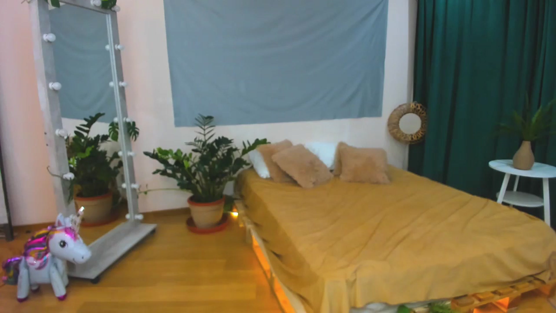 Gallery image thumbnail from AdmireMyEyes's myfreecams stream on, 07/15/2024, 21:46 image 6 of 20