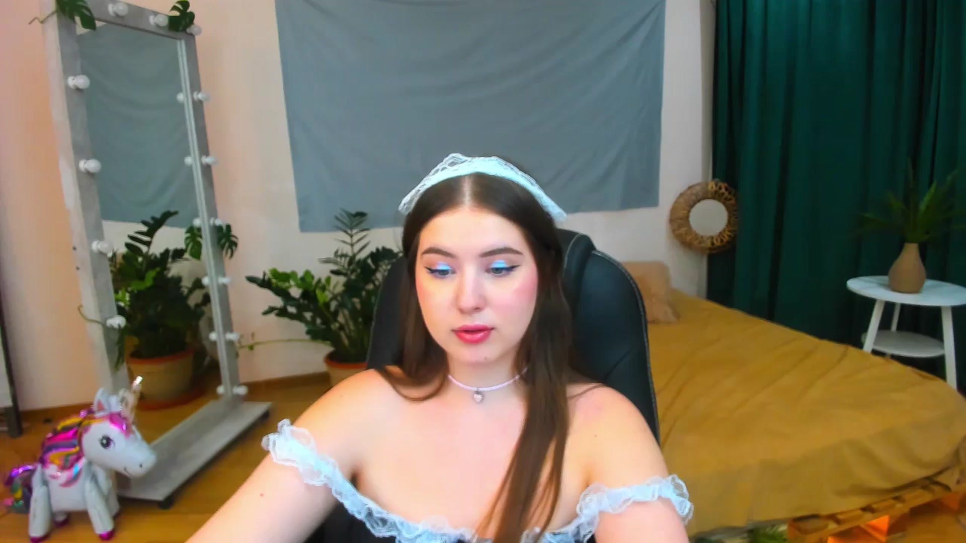 Gallery image thumbnail from AdmireMyEyes's myfreecams stream on, 07/16/2024, 01:02 image 13 of 20