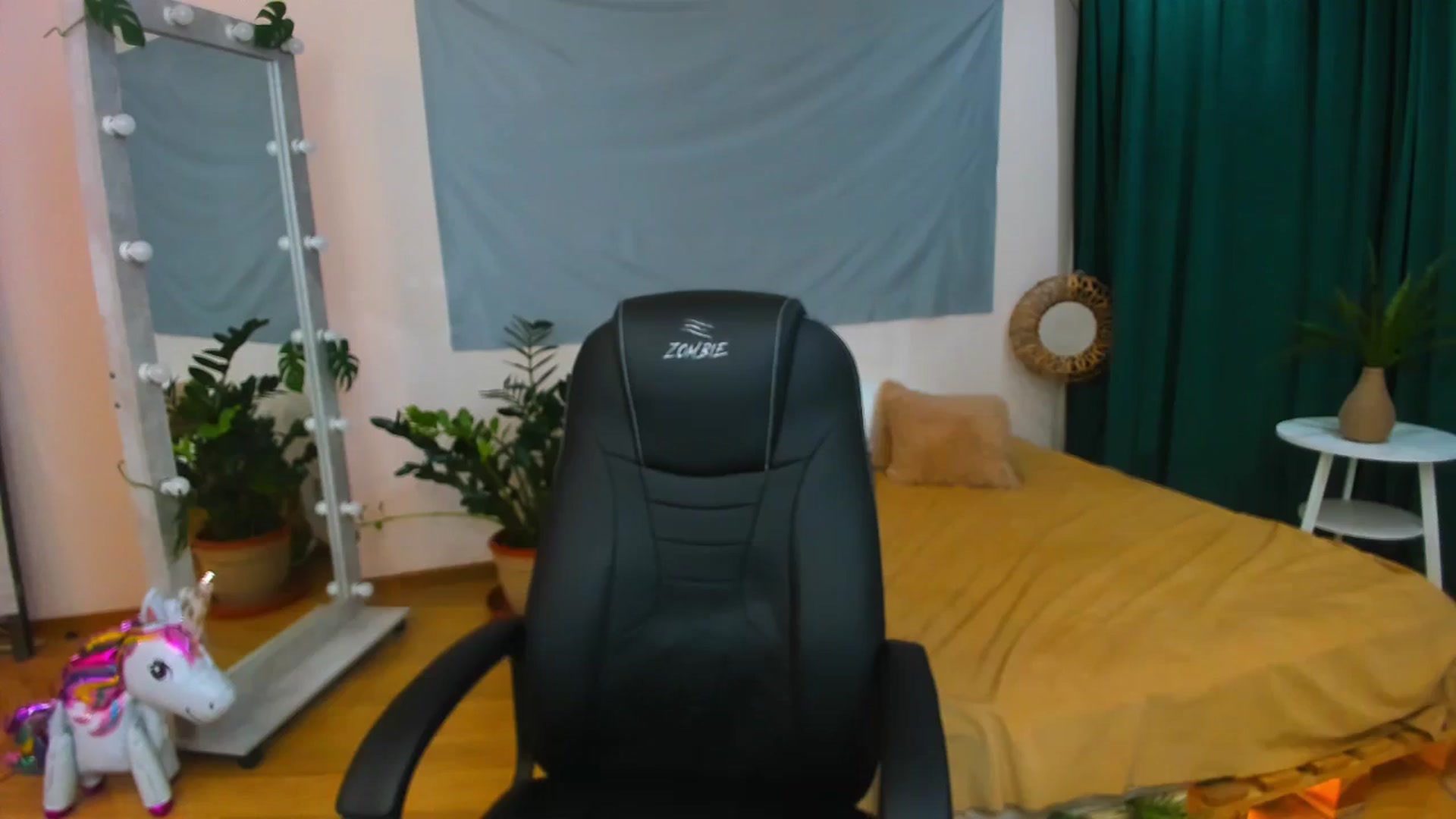 Gallery image thumbnail from AdmireMyEyes's myfreecams stream on, 07/16/2024, 01:02 image 17 of 20