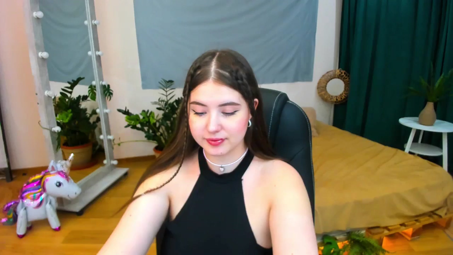 Gallery image thumbnail from AdmireMyEyes's myfreecams stream on, 07/16/2024, 19:48 image 3 of 20