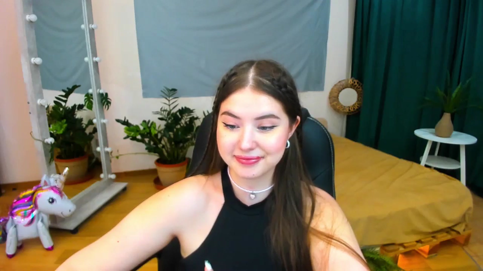 Gallery image thumbnail from AdmireMyEyes's myfreecams stream on, 07/16/2024, 19:48 image 18 of 20